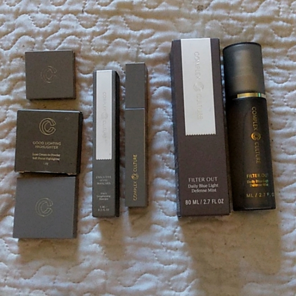 Complex Culture makeup bundle - Picture 1 of 6